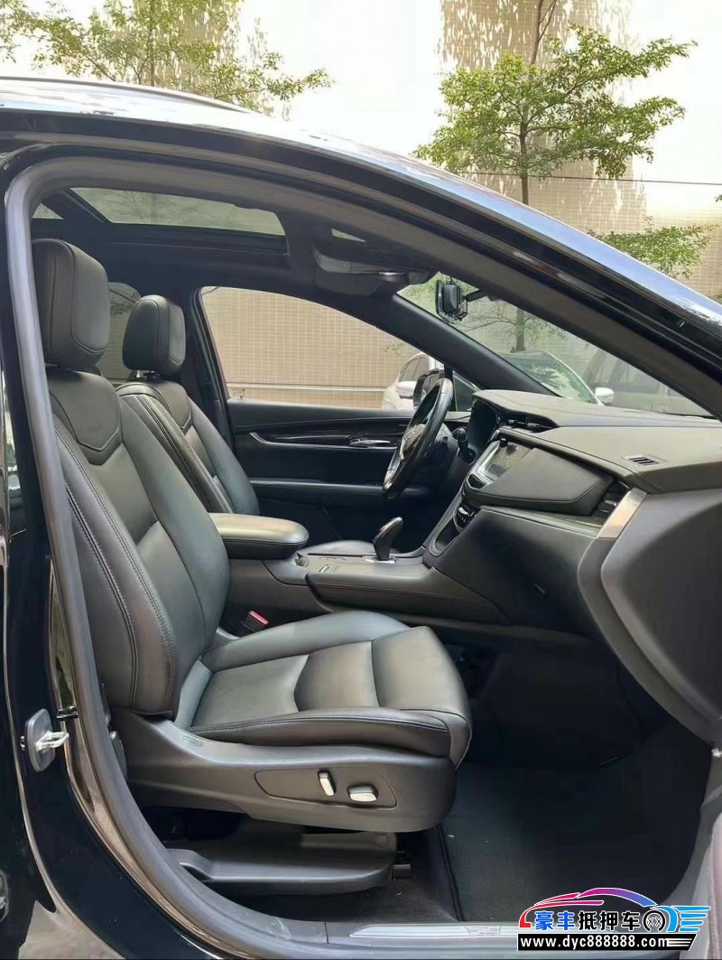 18年凯迪拉克XT5轿车抵押车出售