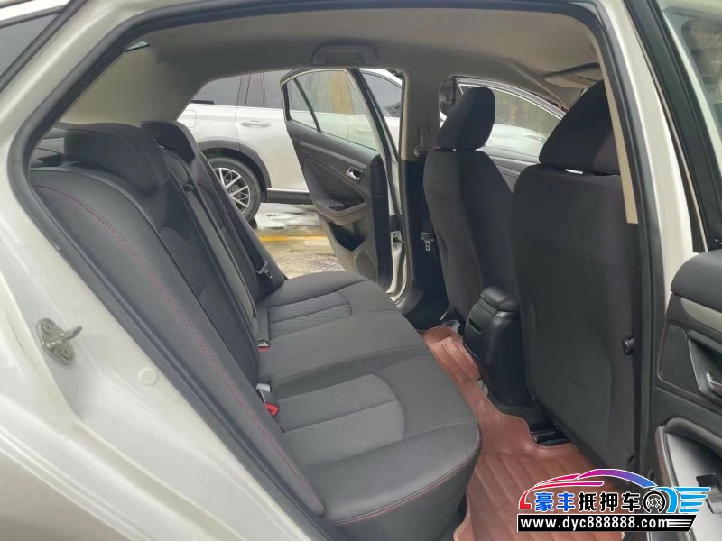 16年奔腾B70轿车抵押车出售