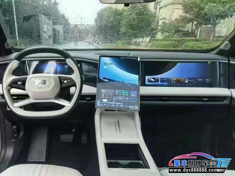 24年吉利银河L7轿车抵押车出售