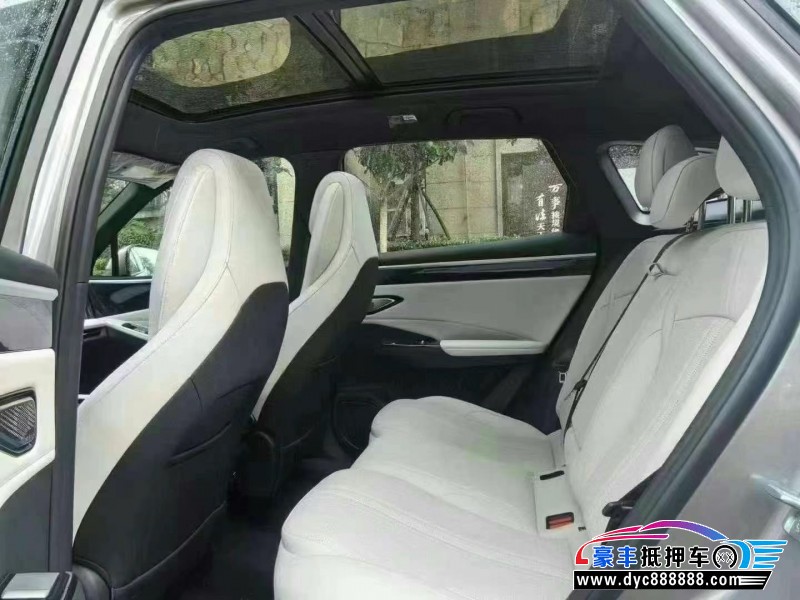 24年吉利银河L7轿车抵押车出售