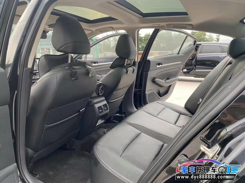 21年日产天籁轿车抵押车出售