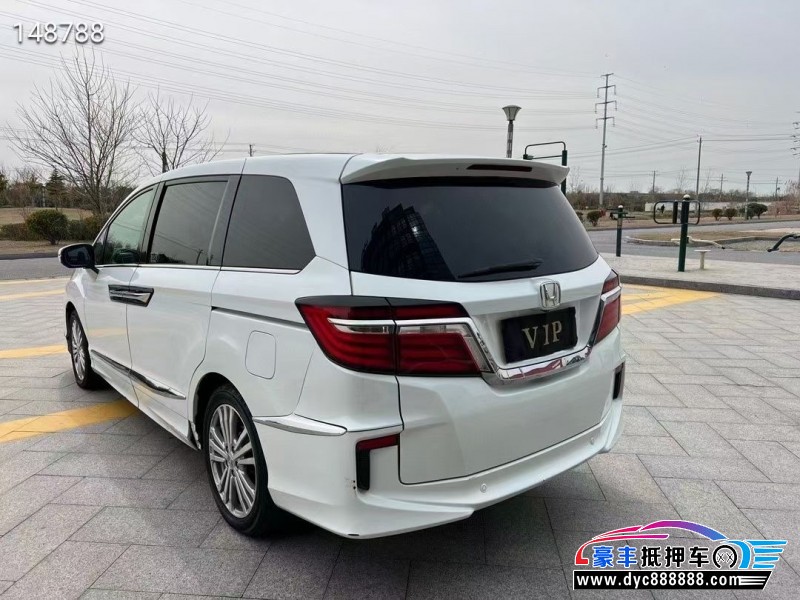 16年本田艾力绅轿车抵押车出售