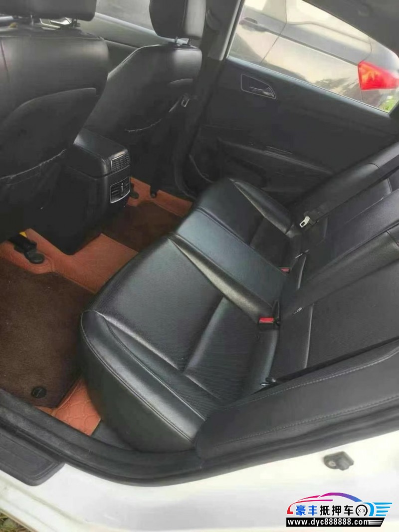 18年现代名图轿车抵押车出售