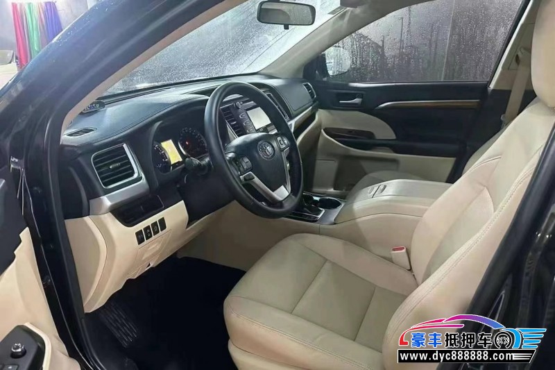 18年丰田汉兰达轿车抵押车出售