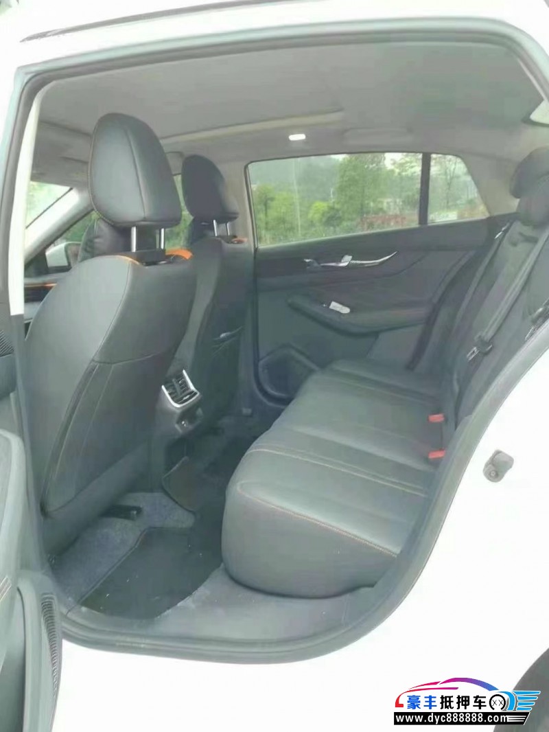 23年东风风神奕炫轿车抵押车出售