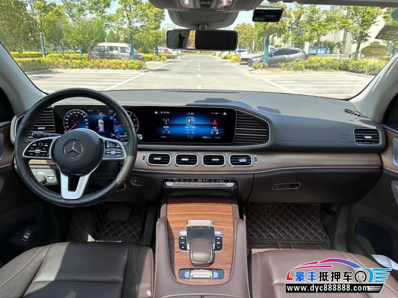 20年奔驰GLE轿车抵押车出售