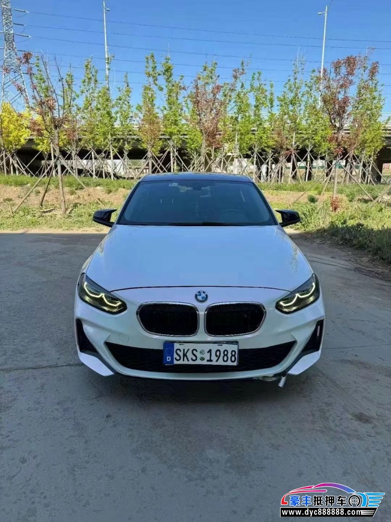 20年宝马1系轿车抵押车出售