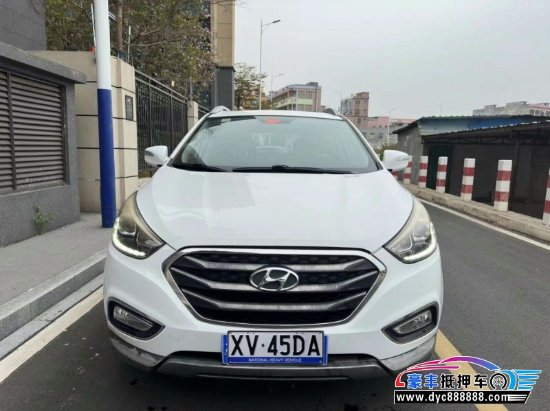 15年现代ix35轿车抵押车出售