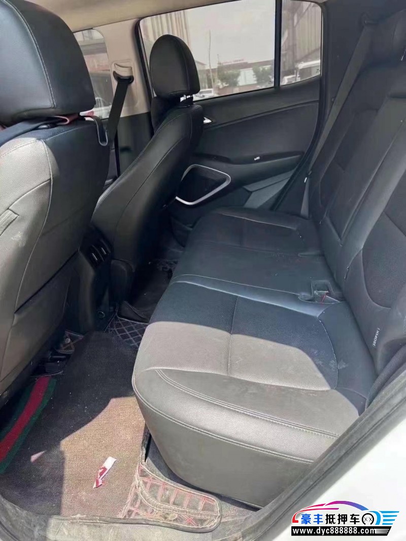 18年现代ix35轿车抵押车出售