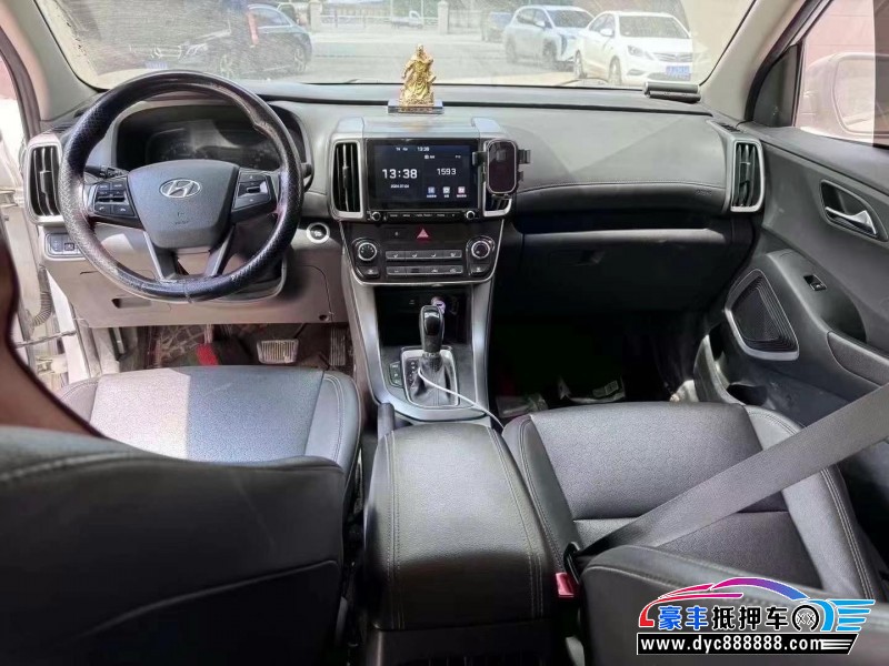 18年现代ix35轿车抵押车出售