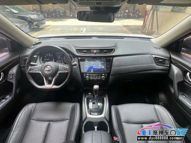 19年日产奇骏轿车抵押车出售