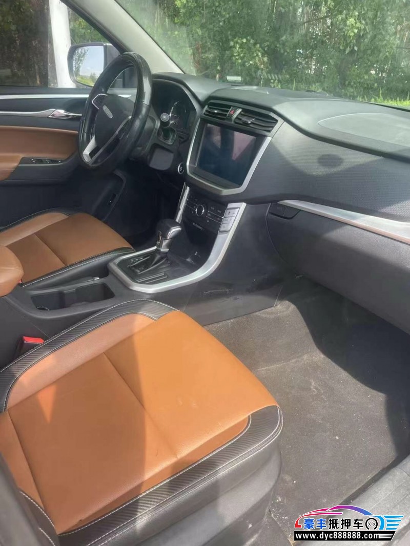 21年上汽大通T70轿车抵押车出售