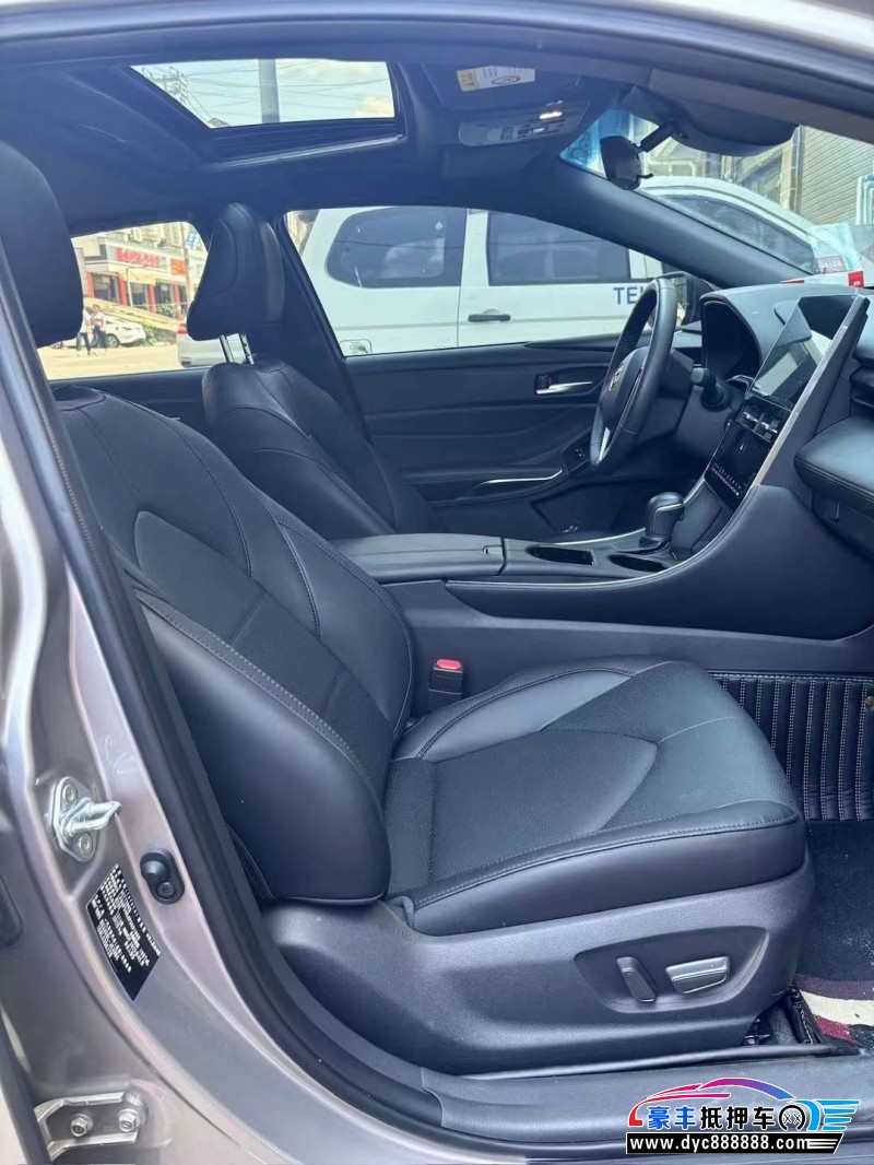 23年丰田亚洲龙轿车抵押车出售