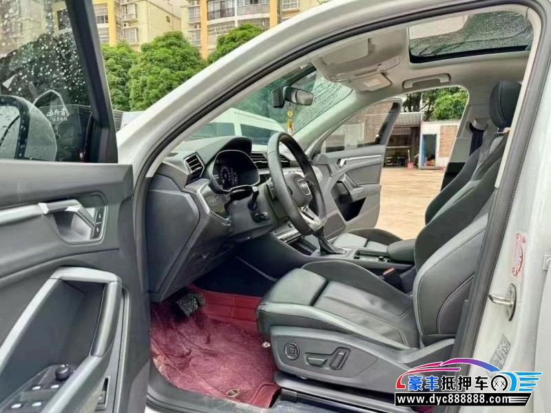 21年奥迪Q3轿车抵押车出售