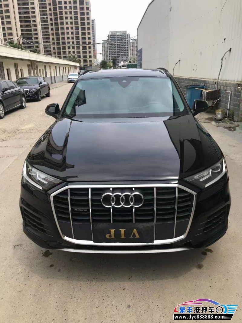 23年奥迪Q7轿车抵押车出售