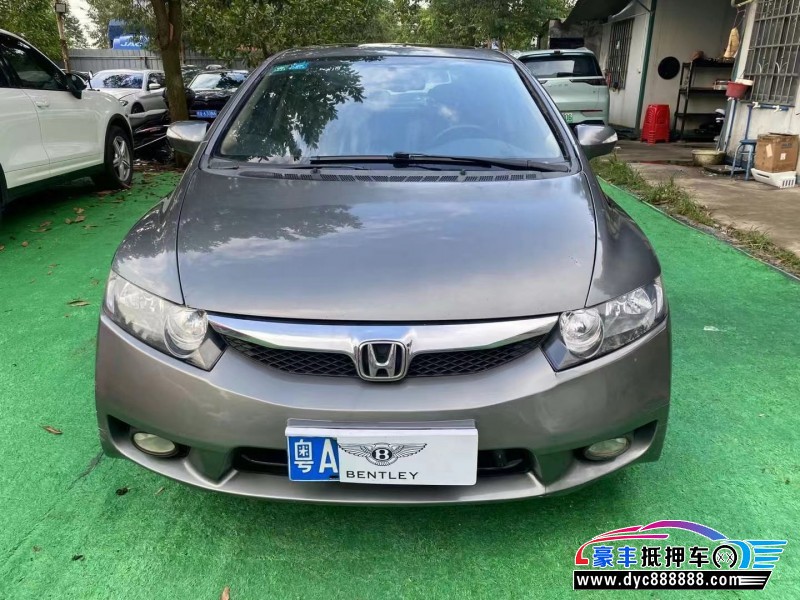 10年本田思域轿车抵押车出售