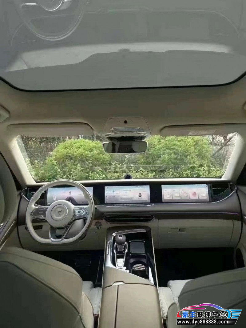 21年岚图FREE轿车抵押车出售