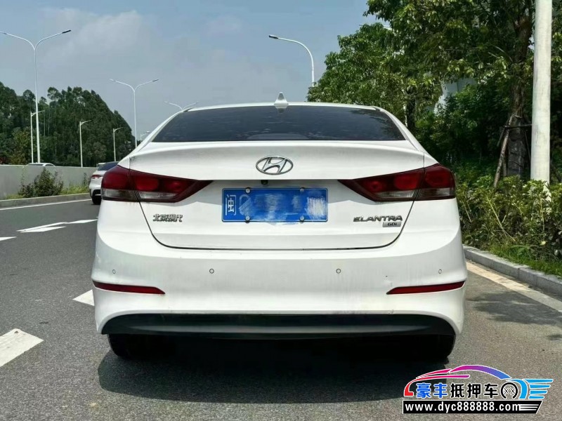 19年现代领动轿车抵押车出售