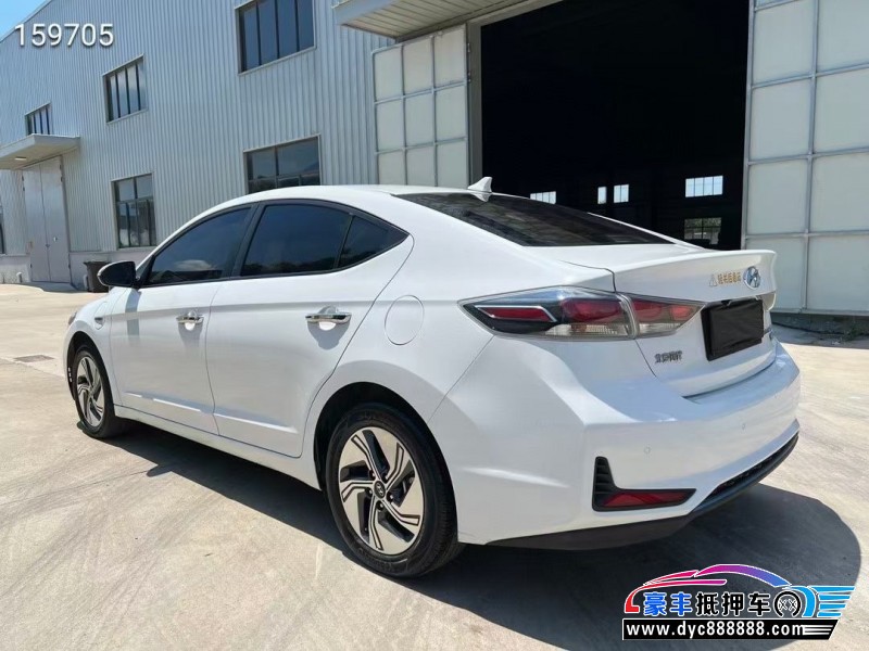 22年现代领动轿车抵押车出售