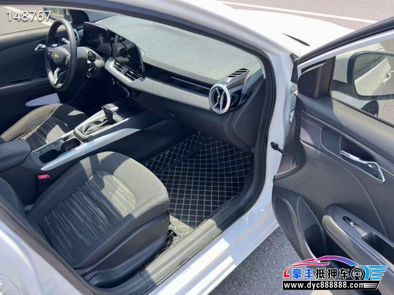 22年雪佛兰科鲁泽轿车抵押车出售