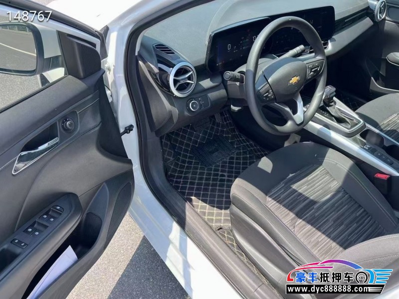 22年雪佛兰科鲁泽轿车抵押车出售