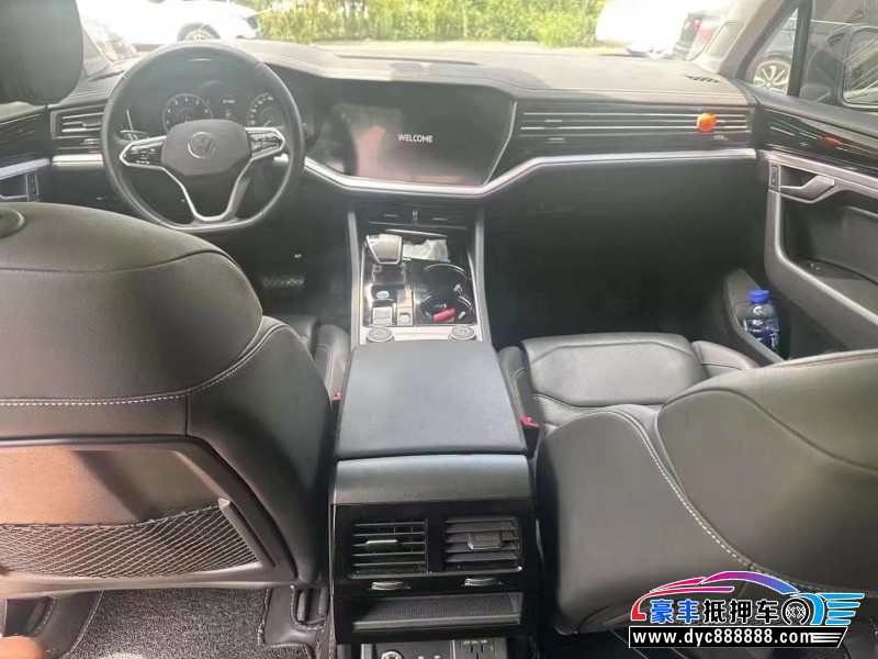 21年大众途锐轿车抵押车出售