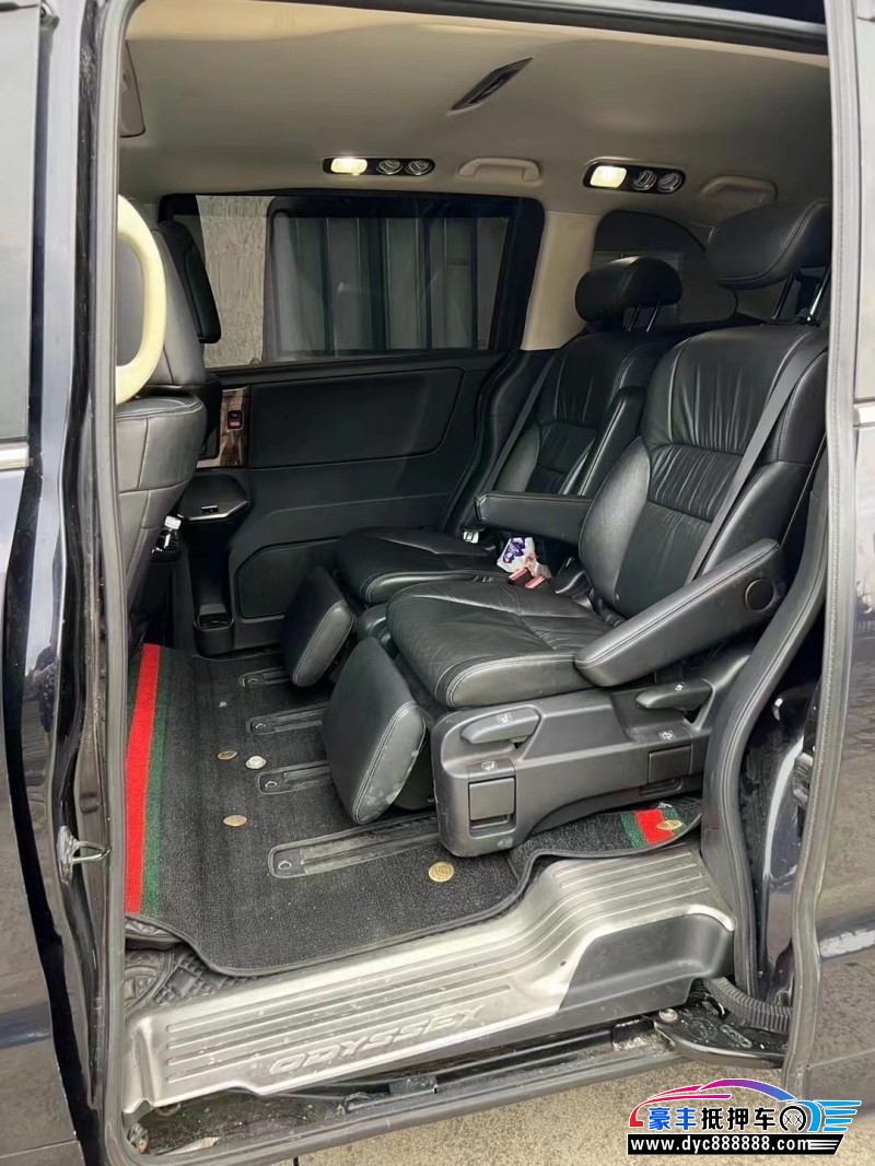 16年本田奥德赛轿车抵押车出售