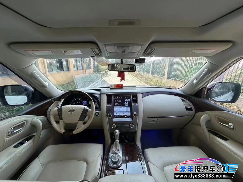 17年日产途乐轿车抵押车出售