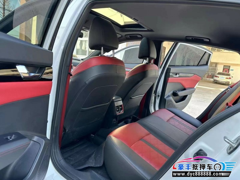 22年东风风神AX7轿车抵押车出售