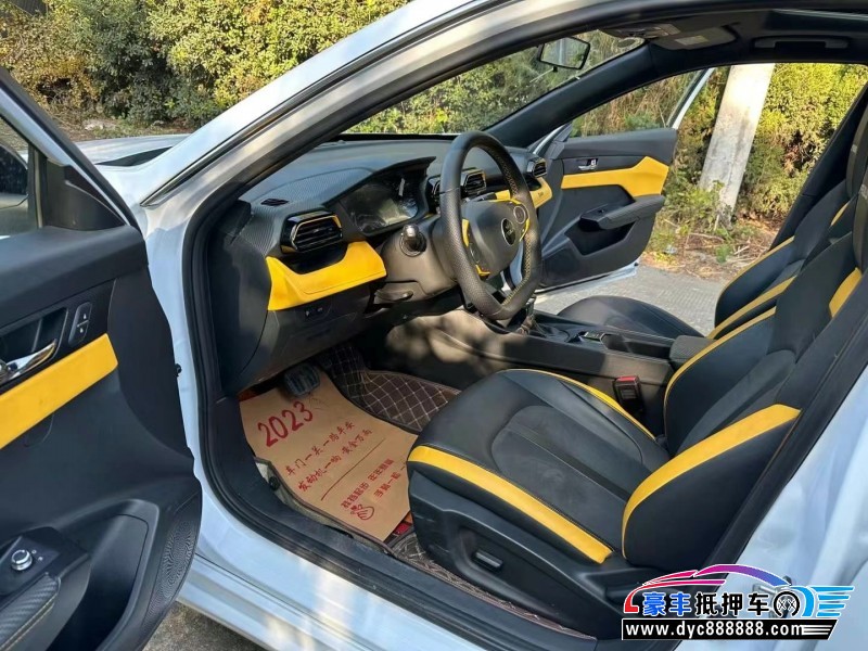 23年东风风神奕炫轿车抵押车出售