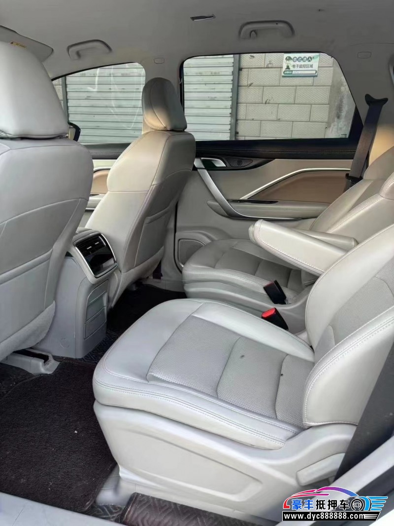 20年吉利嘉际轿车抵押车出售