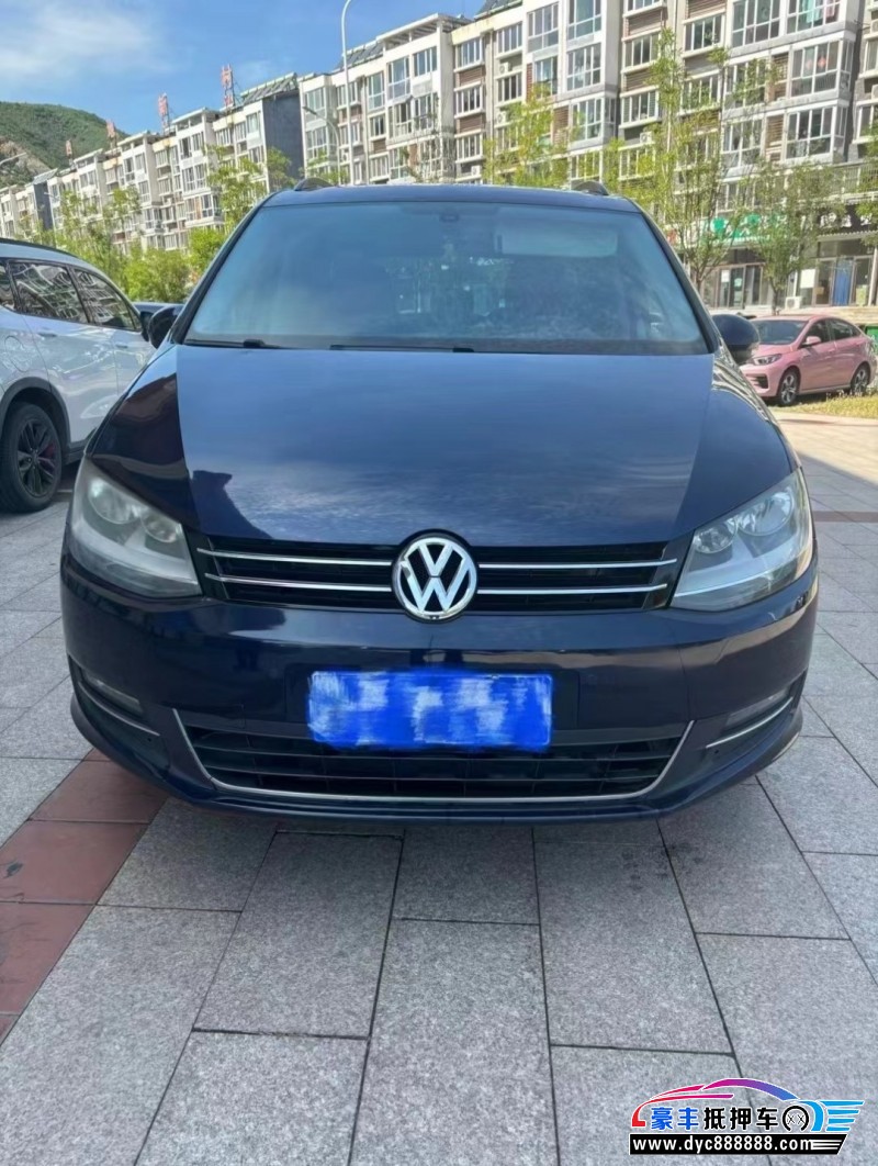 13年大众夏朗轿车抵押车出售