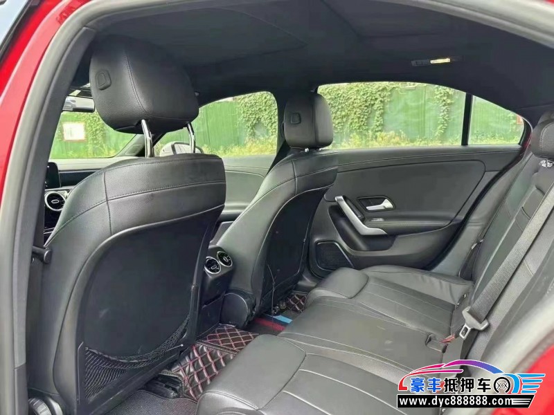 20年奔驰A轿车抵押车出售