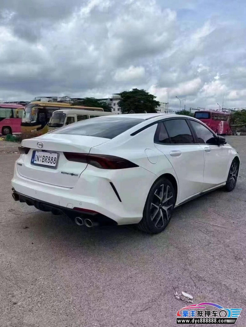 22年传祺影豹轿车抵押车出售