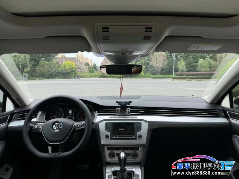 17年大众蔚揽轿车抵押车出售