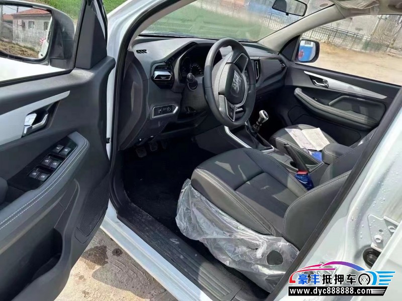 24年五十铃瑞迈轿车抵押车出售