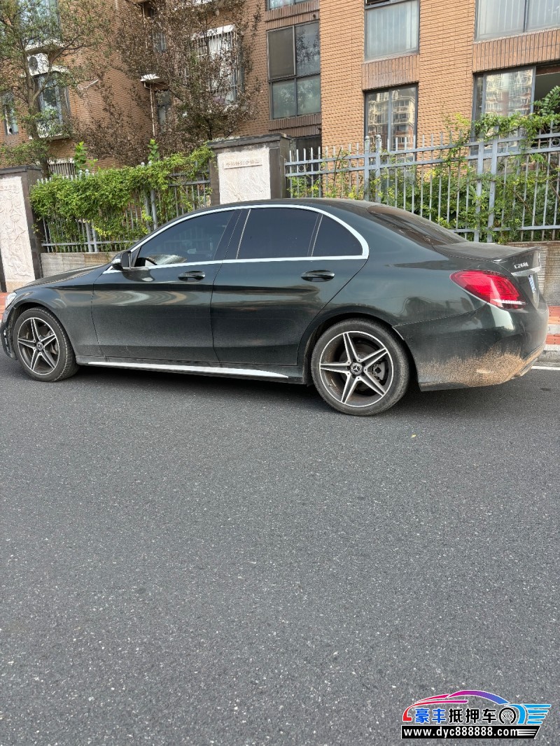 20年奔驰C轿车抵押车出售