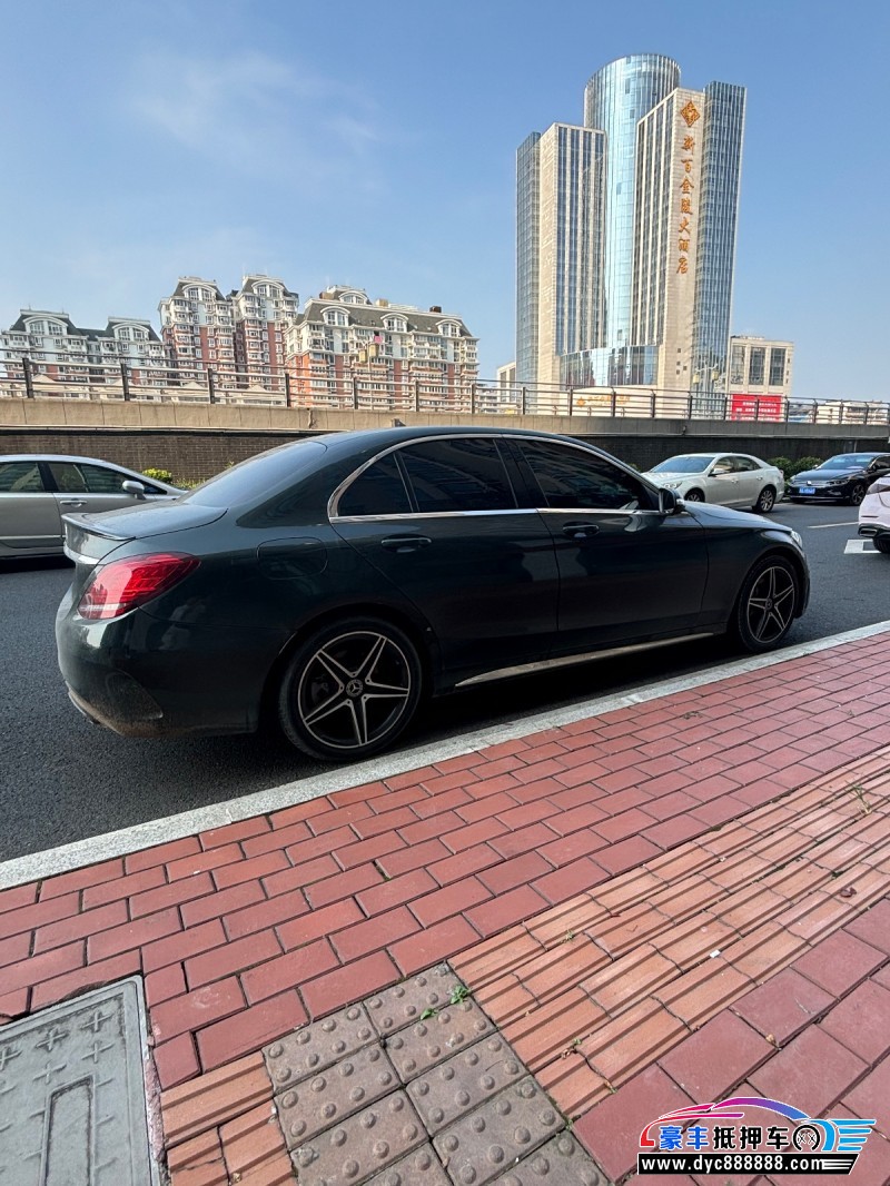 20年奔驰C轿车抵押车出售
