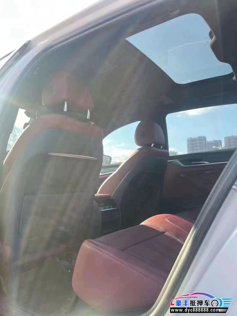 21年宝马5系轿车抵押车出售