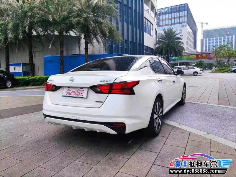 23年日产天籁轿车抵押车出售