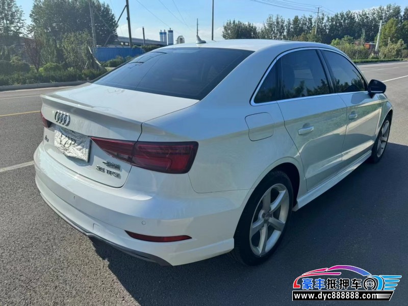 18年奥迪A3轿车抵押车出售