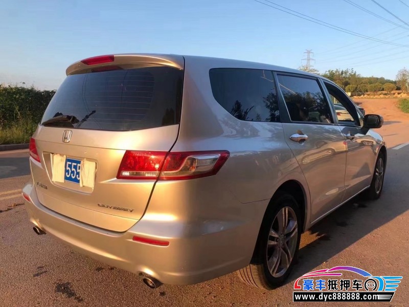 12年本田奥德赛轿车抵押车出售