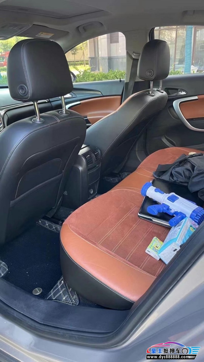 15年别克君威轿车抵押车出售