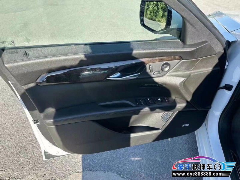 18年凯迪拉克CT6轿车抵押车出售