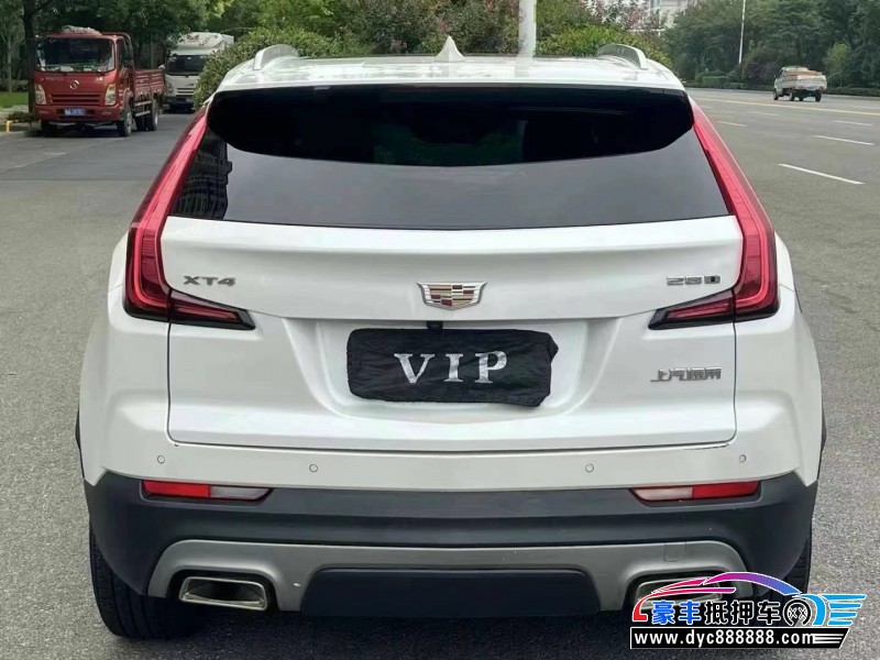 21年凯迪拉克XT4轿车抵押车出售