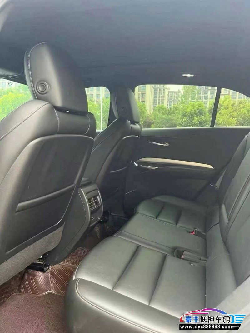 21年凯迪拉克XT4轿车抵押车出售