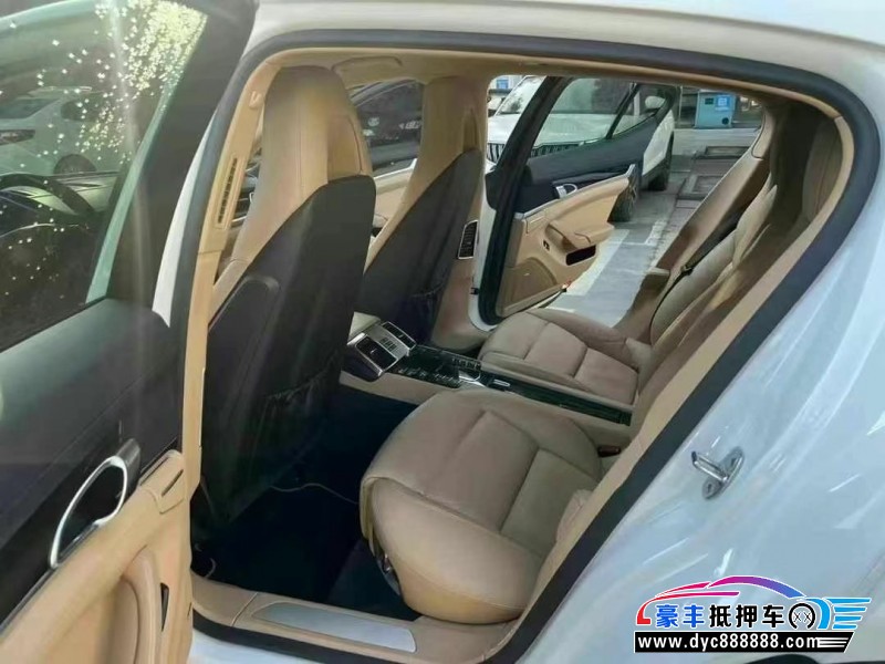 13年保时捷帕纳梅拉轿车抵押车出售