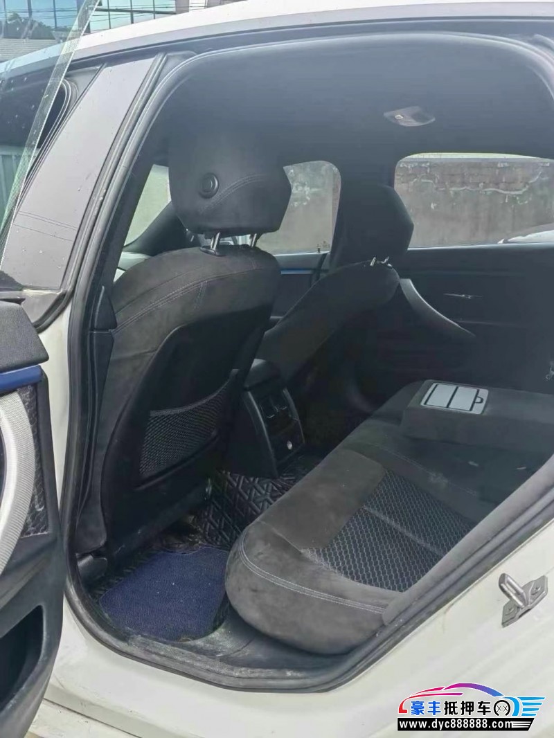 19年宝马4系轿车抵押车出售