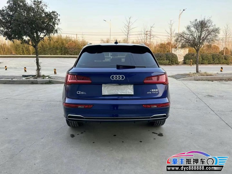 19年奥迪Q5轿车抵押车出售