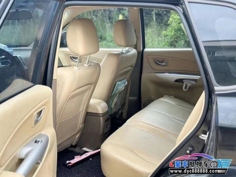 14年现代途胜轿车抵押车出售